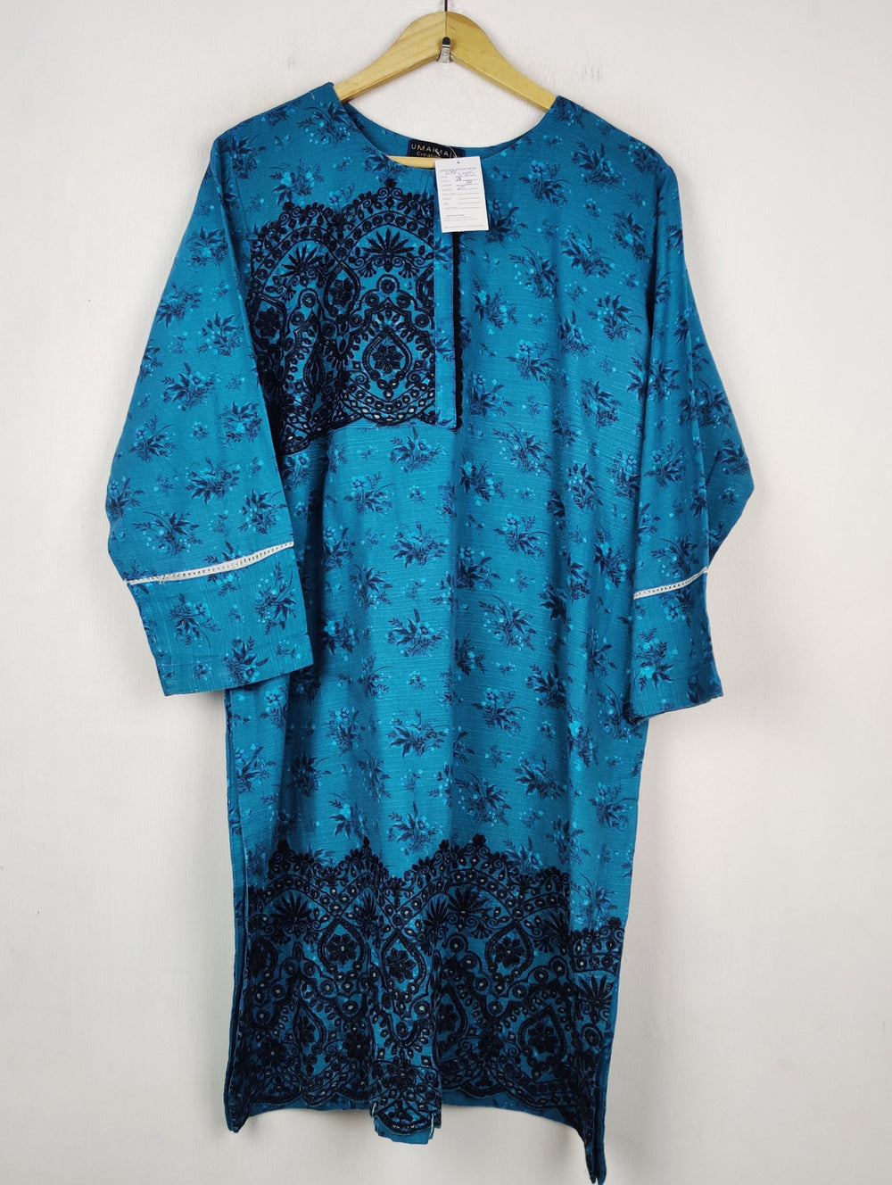 Buy online pre-used pre-loved 100% authentic & Original branded Umaima Creation (WBK-3905) available in Pakistan. Top international brands avilable.