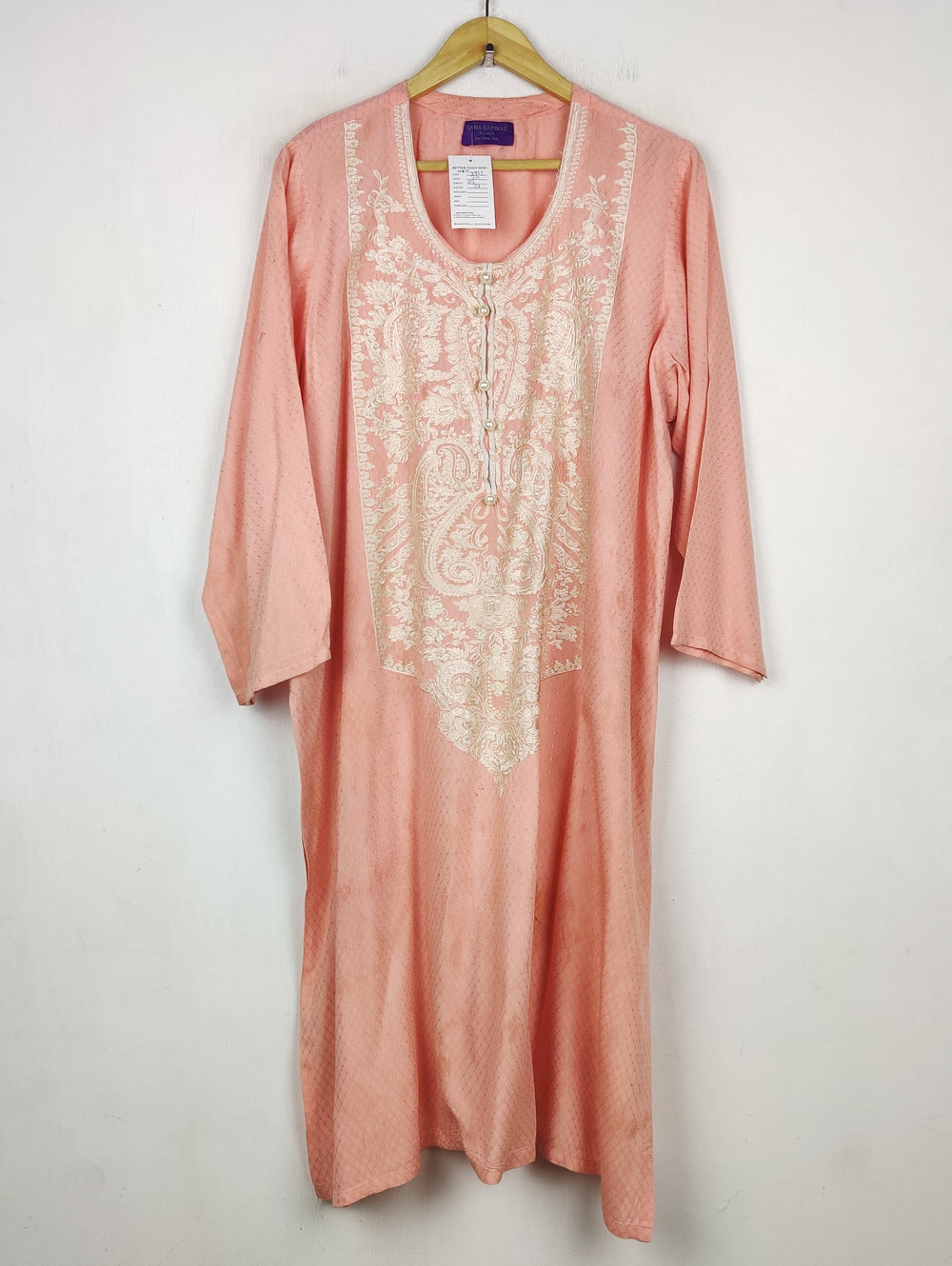 Buy online pre-used pre-loved 100% authentic & Original branded Sana Safinaz (WBK-3957) available in Pakistan. Top international brands avilable.