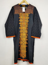 Buy online pre-used pre-loved 100% authentic & Original branded Sana Safinaz (WBK-3978) available in Pakistan. Top international brands avilable.