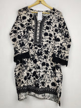 Buy online pre-used pre-loved 100% authentic & Original branded Unknown Brand (WBK-3981) available in Pakistan. Top international brands avilable.