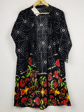 Buy online pre-used pre-loved 100% authentic & Original branded Unknown Brand (WBK-3982) available in Pakistan. Top international brands avilable.