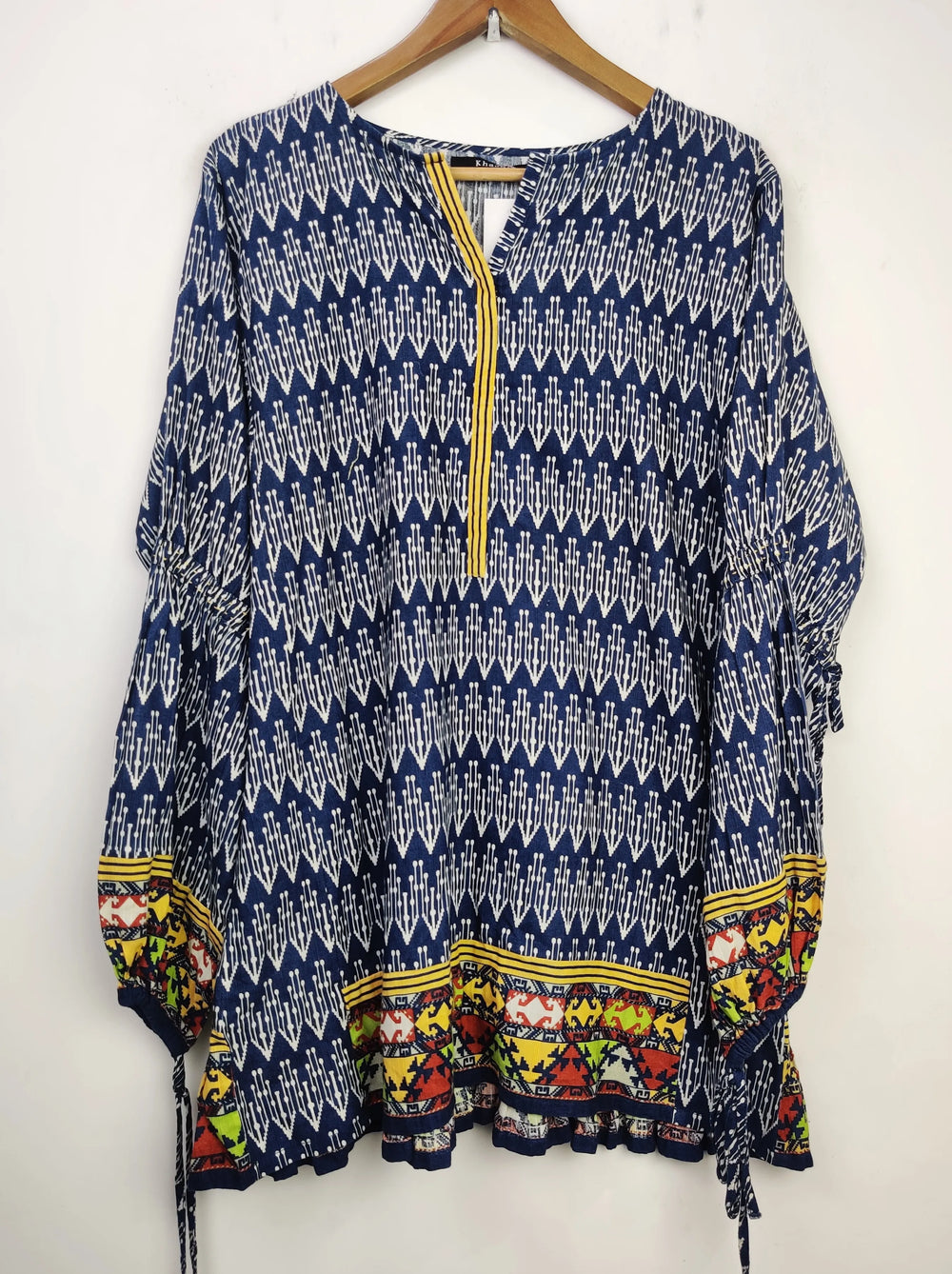 Buy online pre-used pre-loved 100% authentic & Original branded Khaadi (WBK-497) available in Pakistan. Top international brands avilable.