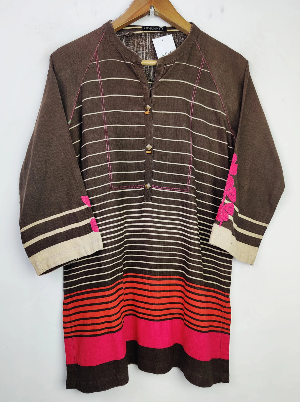 Buy online pre-used pre-loved 100% authentic & Original branded Limelight (WBK-521) available in Pakistan. Top international brands avilable.