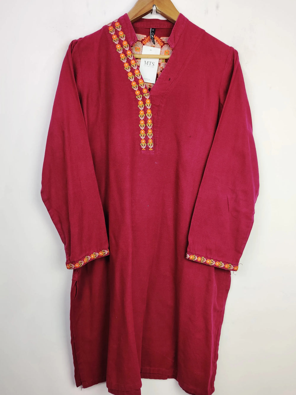 Buy online pre-used pre-loved 100% authentic & Original branded Origins (WBK-538) available in Pakistan. Top international brands avilable.