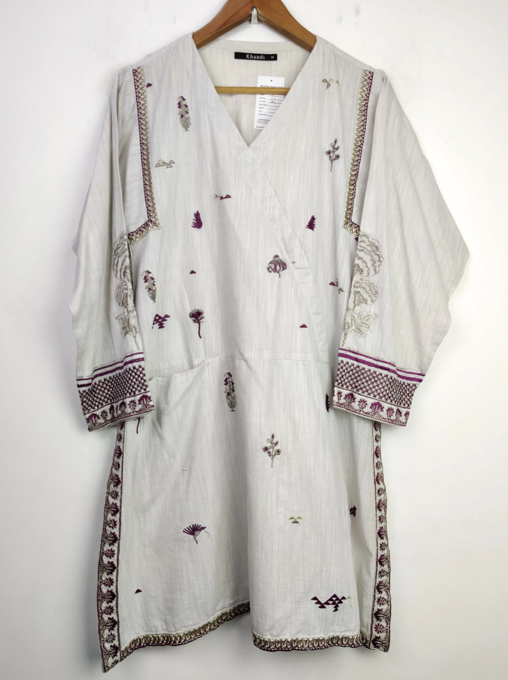 Buy online pre-used pre-loved 100% authentic & Original branded Khaadi (WBK-549) available in Pakistan. Top international brands avilable.