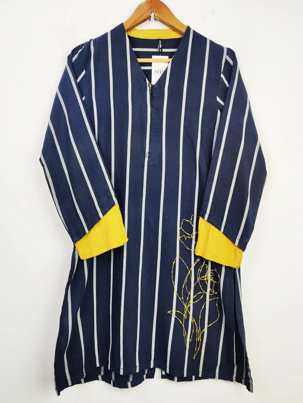 Buy online pre-used pre-loved 100% authentic & Original branded Beechtree (WBK-555) available in Pakistan. Top international brands avilable.