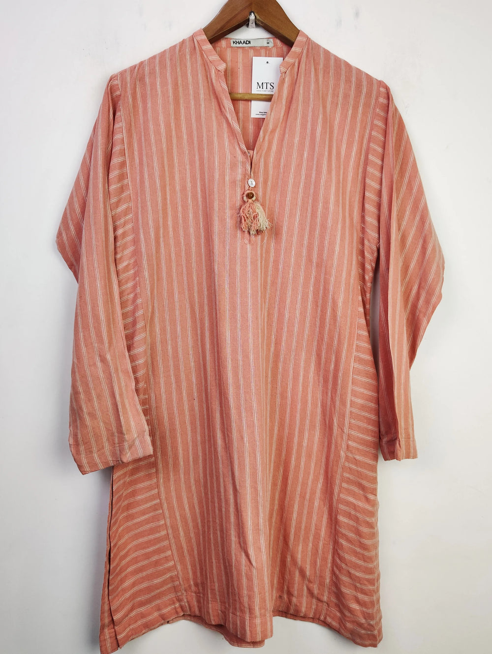 Buy online pre-used pre-loved 100% authentic & Original branded Khaadi (WBK-560) available in Pakistan. Top international brands avilable.