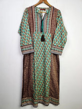 Buy online pre-used pre-loved 100% authentic & Original branded Khaadi (WBK-568) available in Pakistan. Top international brands avilable.