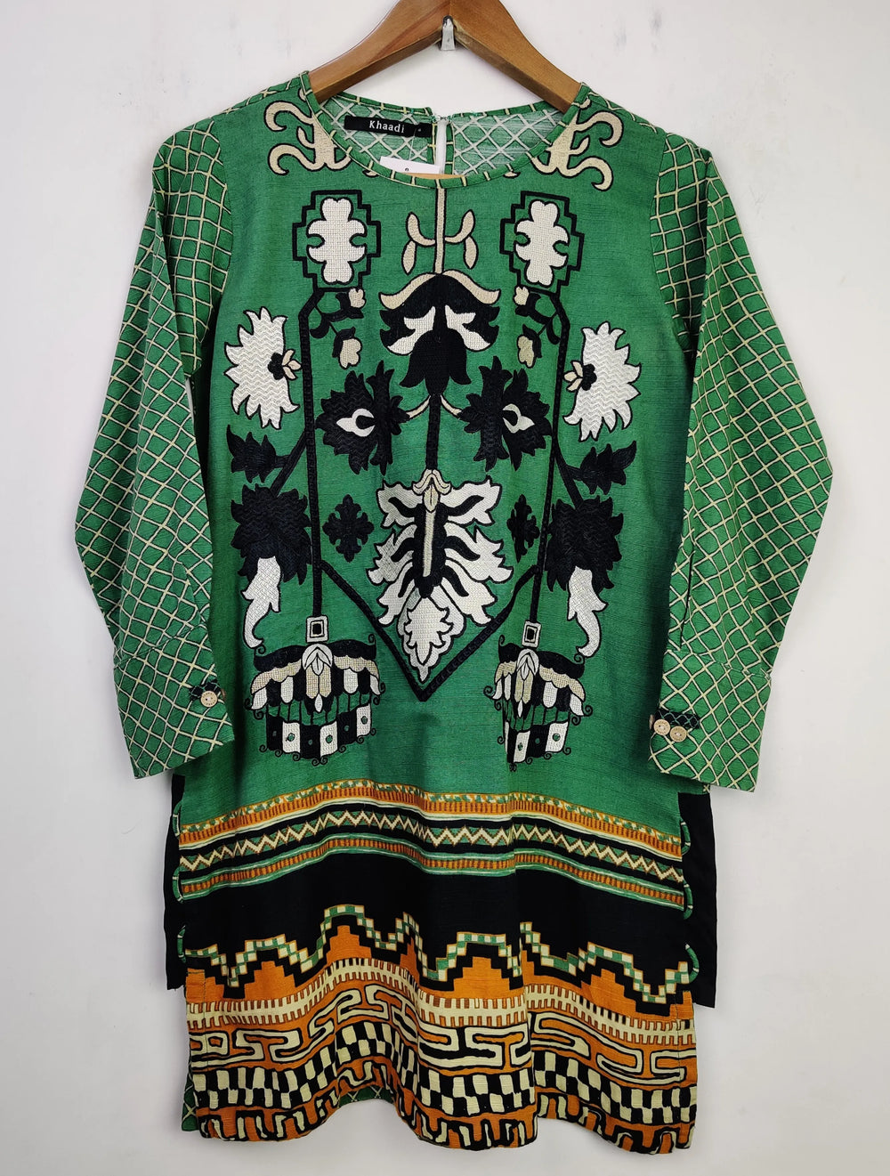 Buy online pre-used pre-loved 100% authentic & Original branded Khaadi (WBK-581) available in Pakistan. Top international brands avilable.