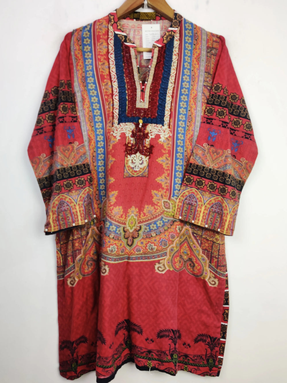 Buy online pre-used pre-loved 100% authentic & Original branded Motif (WBK-611) available in Pakistan. Top international brands avilable.