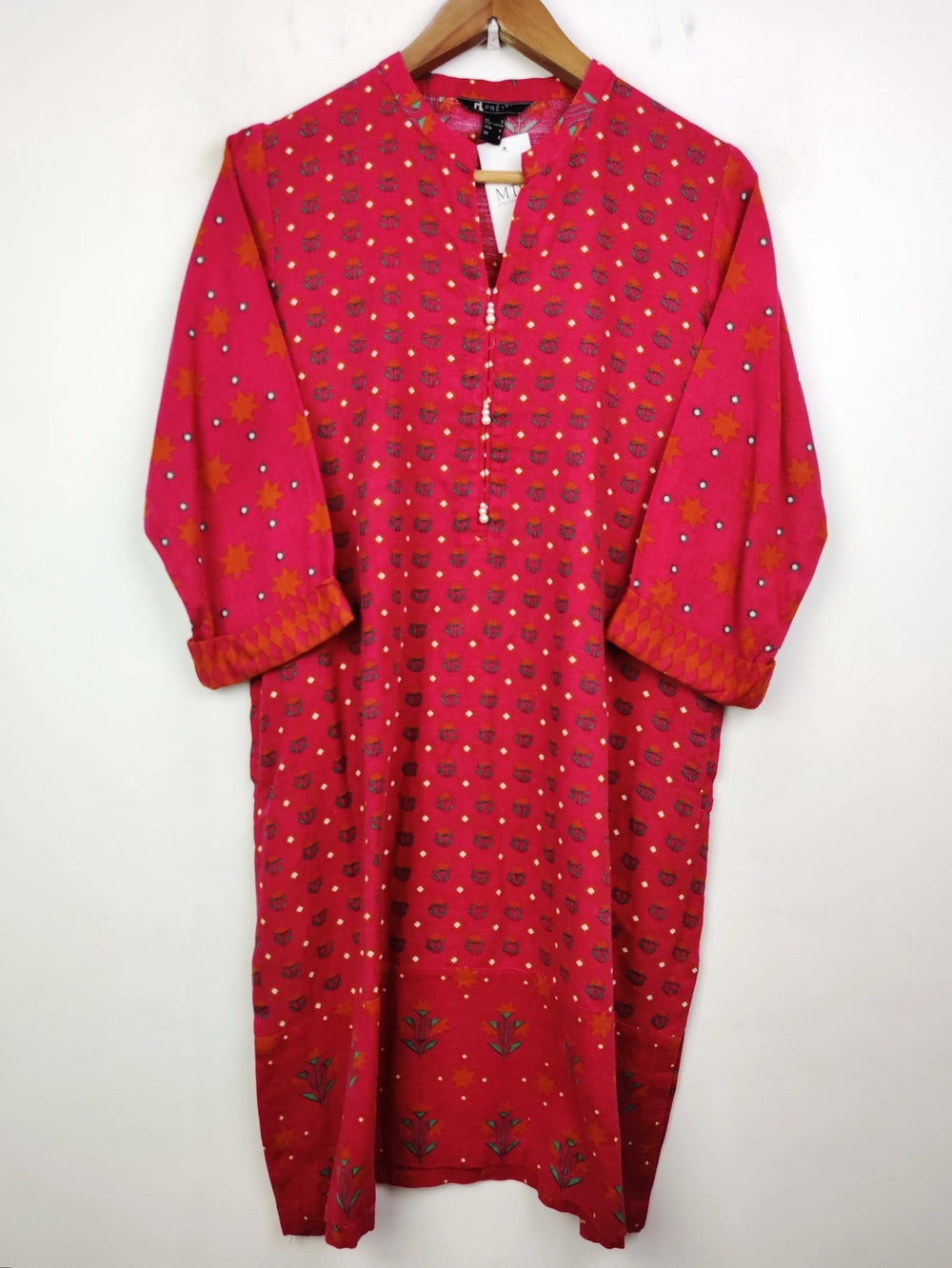 Buy online pre-used pre-loved 100% authentic & Original branded Nishat Linen (WBK-649) available in Pakistan. Top international brands avilable.