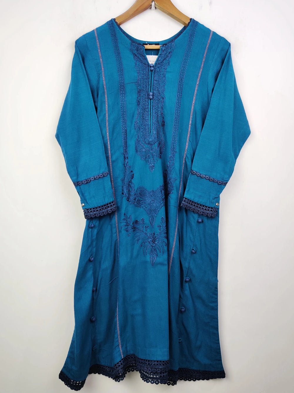 Buy online pre-used pre-loved 100% authentic & Original branded Jazmin (WBK-655) available in Pakistan. Top international brands avilable.