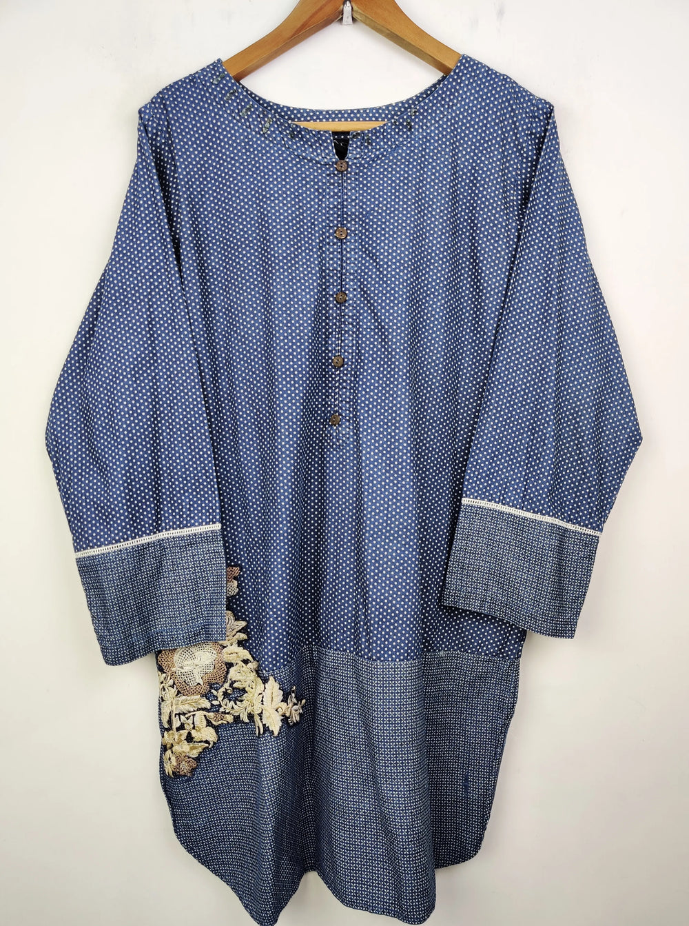 Buy online pre-used pre-loved 100% authentic & Original branded Allys (WBK-662) available in Pakistan. Top international brands avilable.