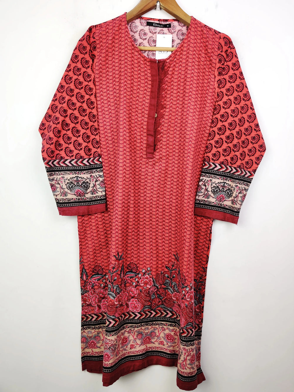 Buy online pre-used pre-loved 100% authentic & Original branded Khaadi (WBK-673) available in Pakistan. Top international brands avilable.