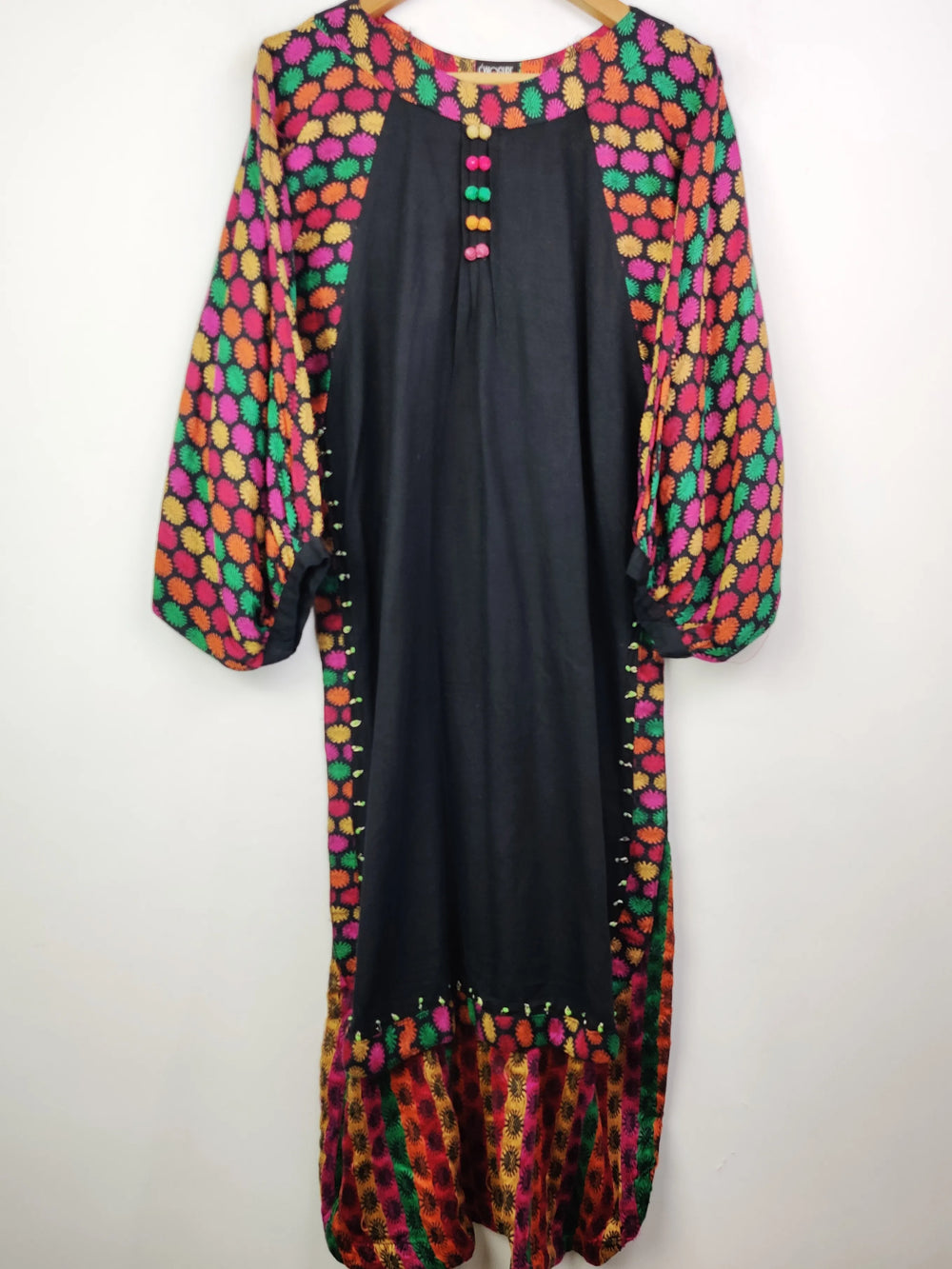 Buy online pre-used pre-loved 100% authentic & Original branded Cynosure (WBK-680) available in Pakistan. Top international brands avilable.