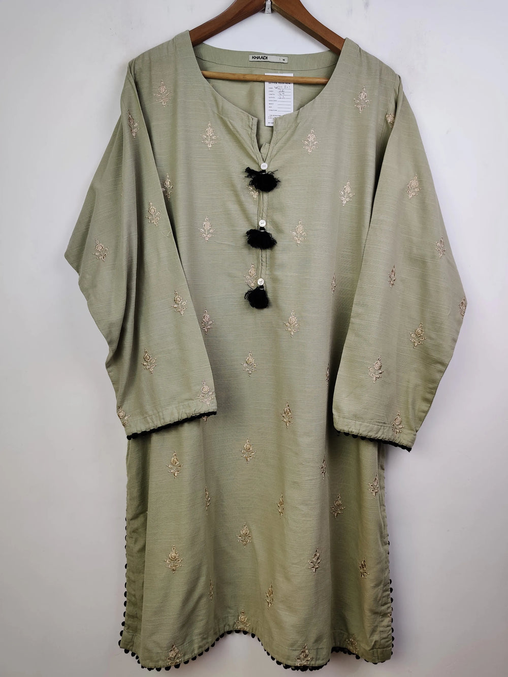 Buy online pre-used pre-loved 100% authentic & Original branded Khaadi (WBK-801) available in Pakistan. Top international brands avilable.