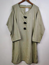 Buy online pre-used pre-loved 100% authentic & Original branded Khaadi (WBK-801) available in Pakistan. Top international brands avilable.