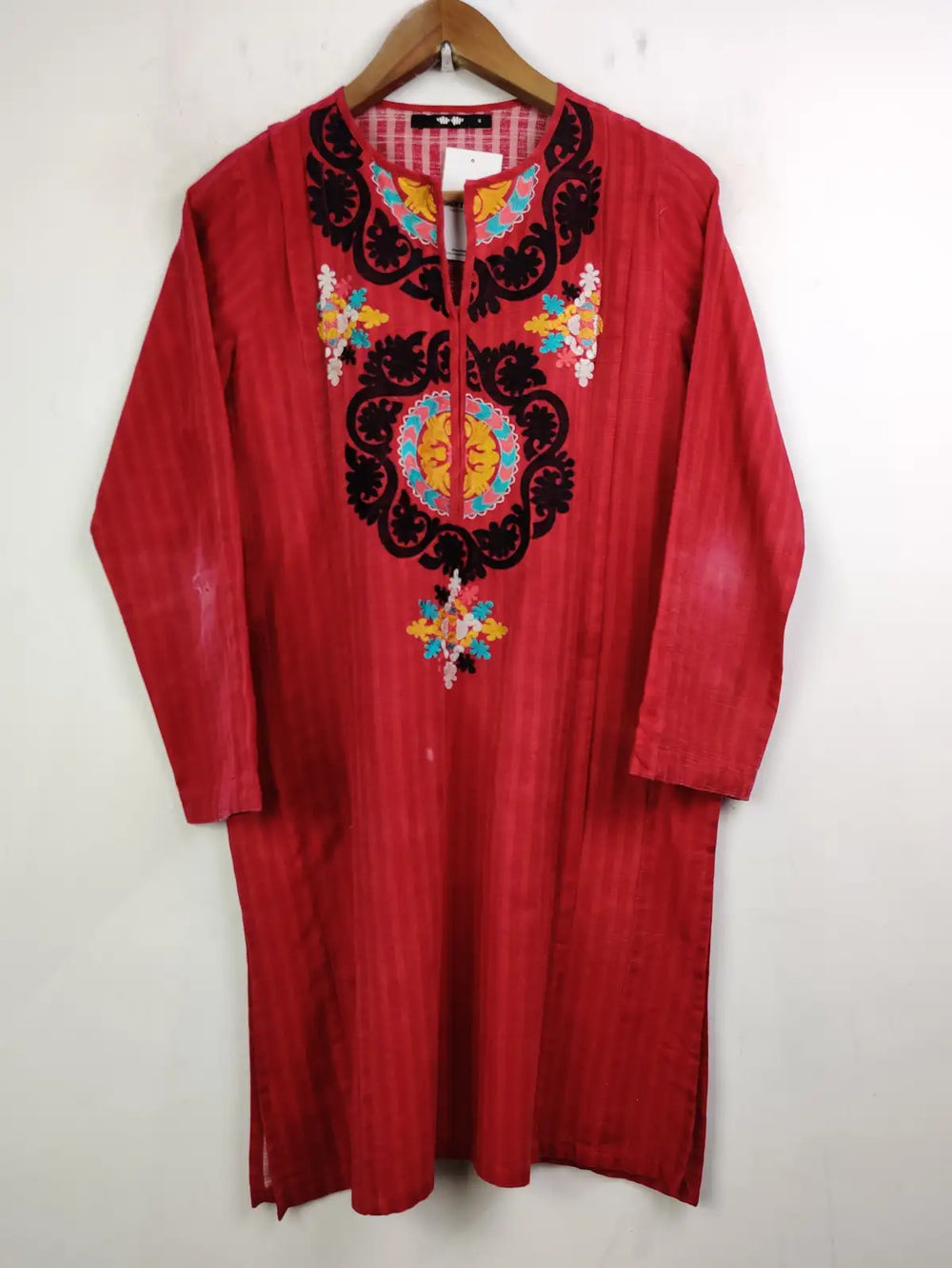 Buy online pre-used pre-loved 100% authentic & Original branded Khaadi (WBK-913) available in Pakistan. Top international brands avilable.