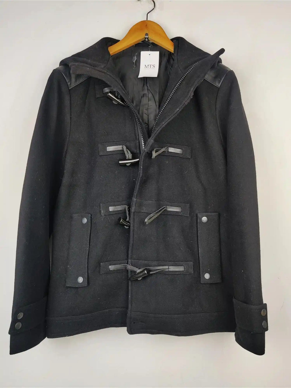 Buy online pre-used pre-loved 100% authentic & Original branded Unknown Brand (WC-1593) available in Pakistan. Top international brands avilable.