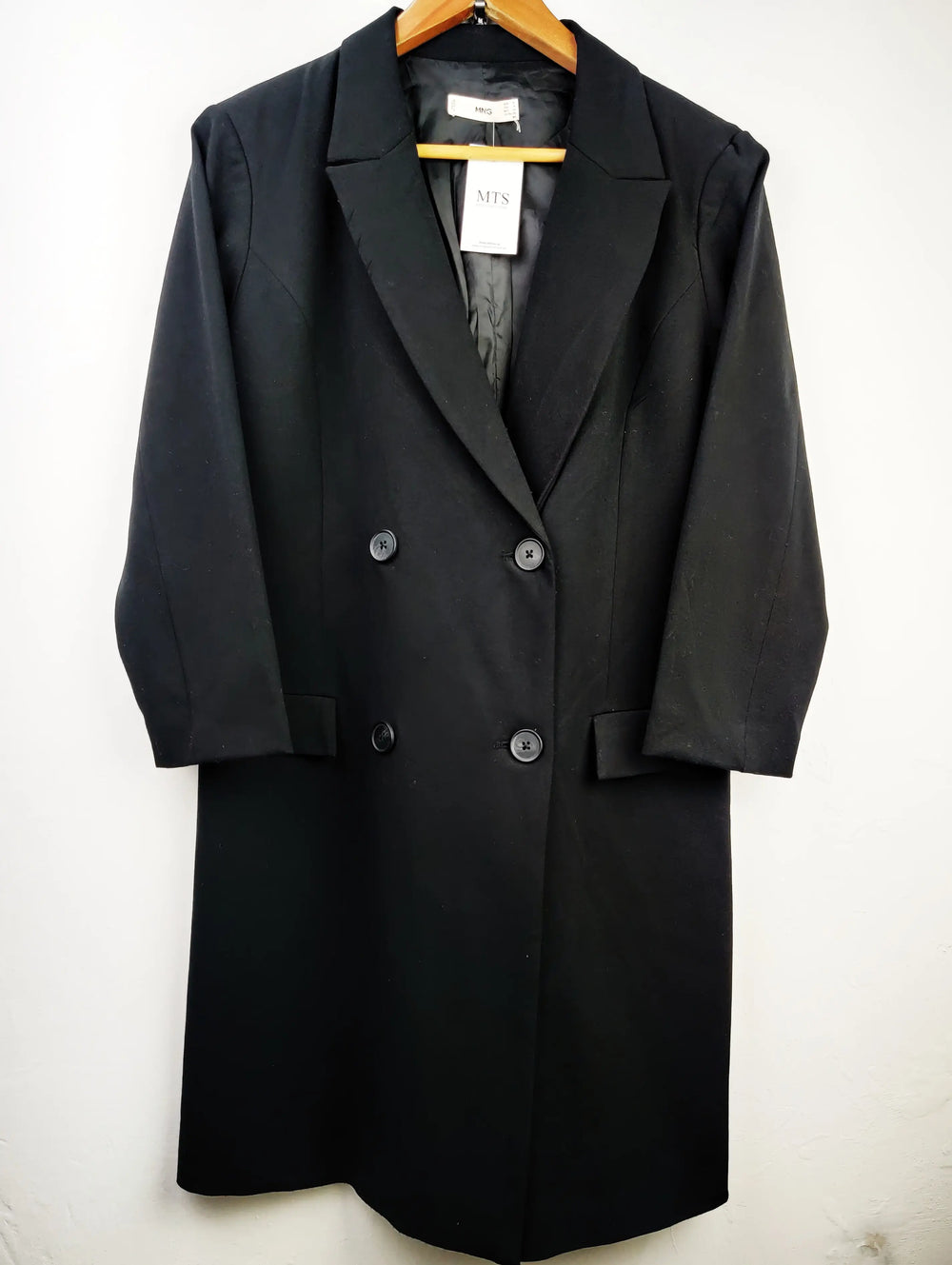 Buy online pre-used pre-loved 100% authentic & Original branded Mango (WC-1960) available in Pakistan. Top international brands avilable.