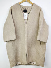 Buy online pre-used pre-loved 100% authentic & Original branded Autograph (WC-2004) available in Pakistan. Top international brands avilable.