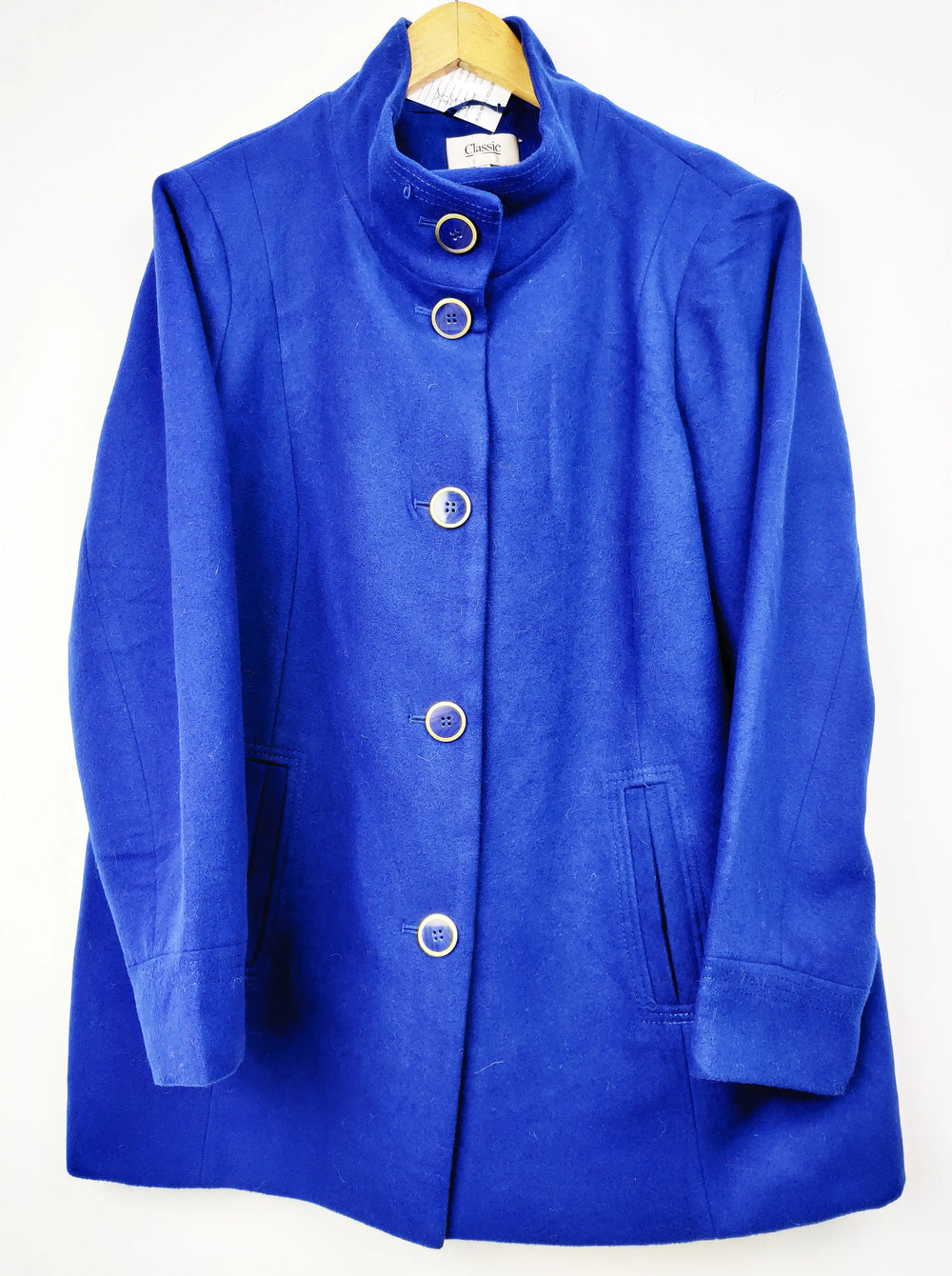 Buy online pre-used pre-loved 100% authentic & Original branded Classic (WC-2015) available in Pakistan. Top international brands avilable.