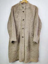 Buy online pre-used pre-loved 100% authentic & Original branded Wallis (WC-2016) available in Pakistan. Top international brands avilable.