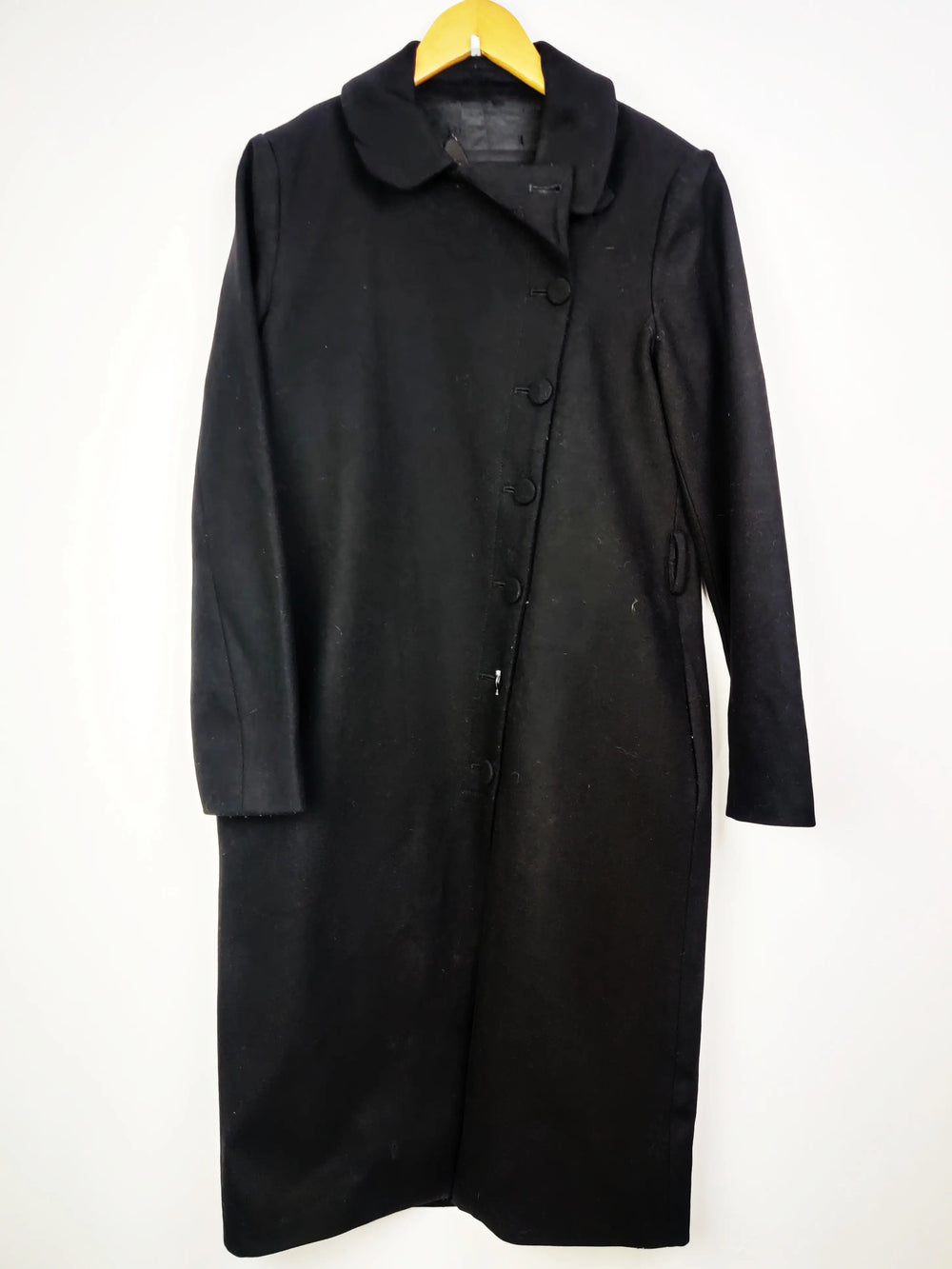 Buy online pre-used pre-loved 100% authentic & Original branded Moschino (WC-2017) available in Pakistan. Top international brands avilable.