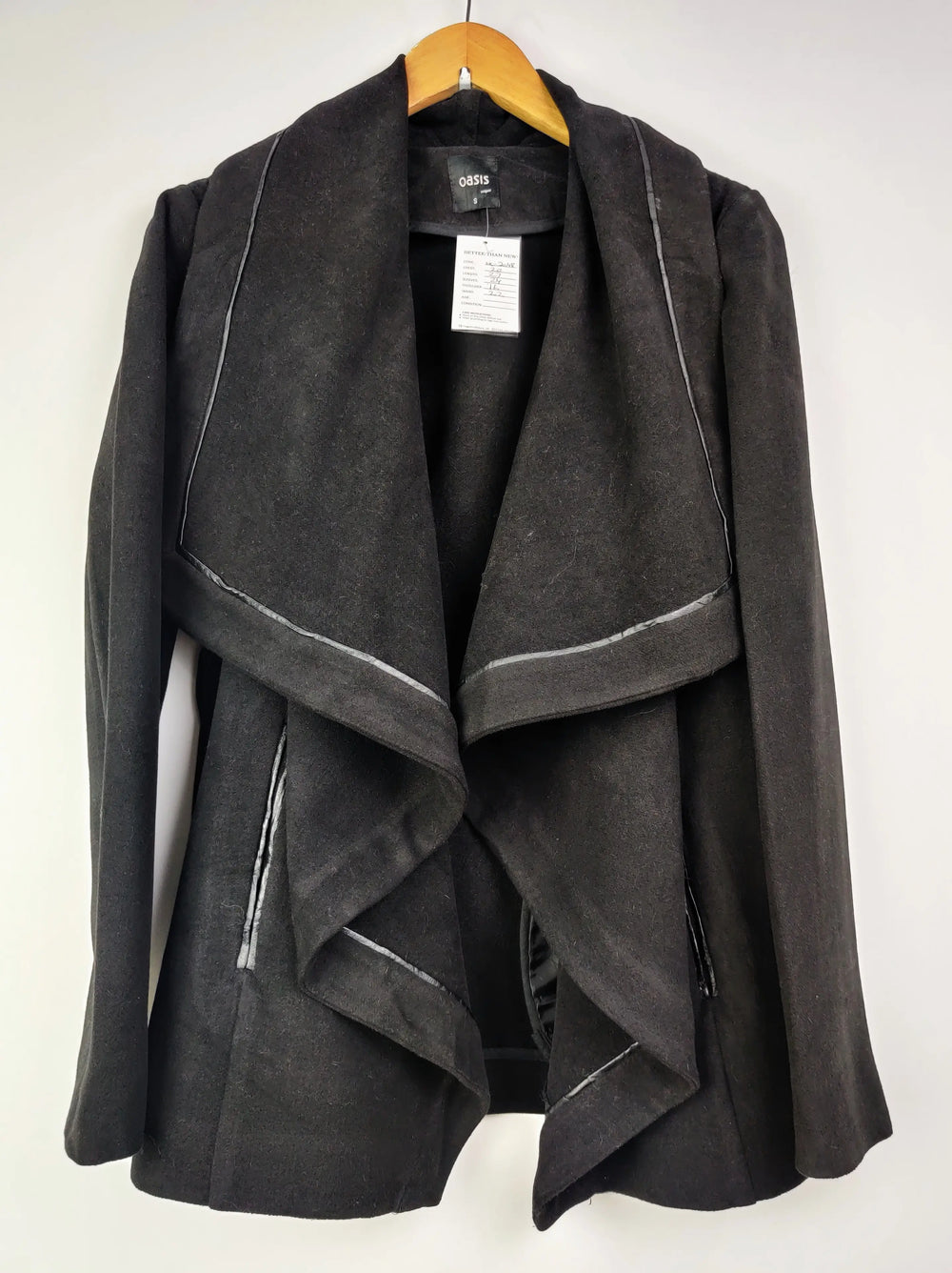 Buy online pre-used pre-loved 100% authentic & Original branded Oasis (WC-2048) available in Pakistan. Top international brands avilable.