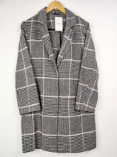 Buy online pre-used pre-loved 100% authentic & Original branded Unknown Brand (WC-2060) available in Pakistan. Top international brands avilable.