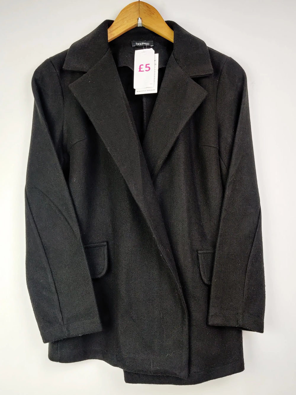 Buy online pre-used pre-loved 100% authentic & Original branded Boohoo (WC-2062) available in Pakistan. Top international brands avilable.