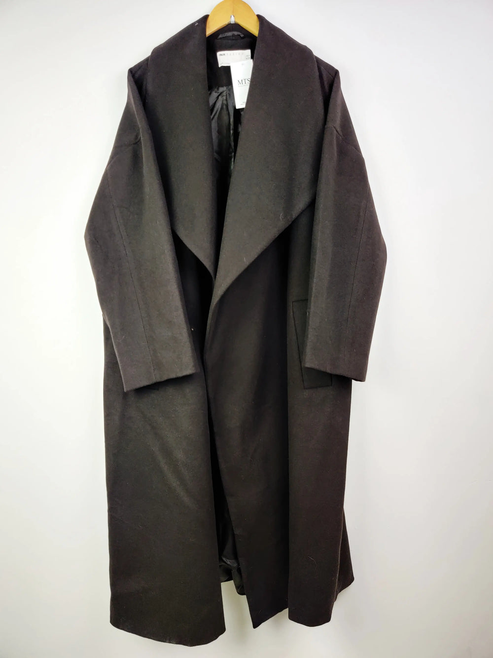 Buy online pre-used pre-loved 100% authentic & Original branded Asos (WC-2068) available in Pakistan. Top international brands avilable.