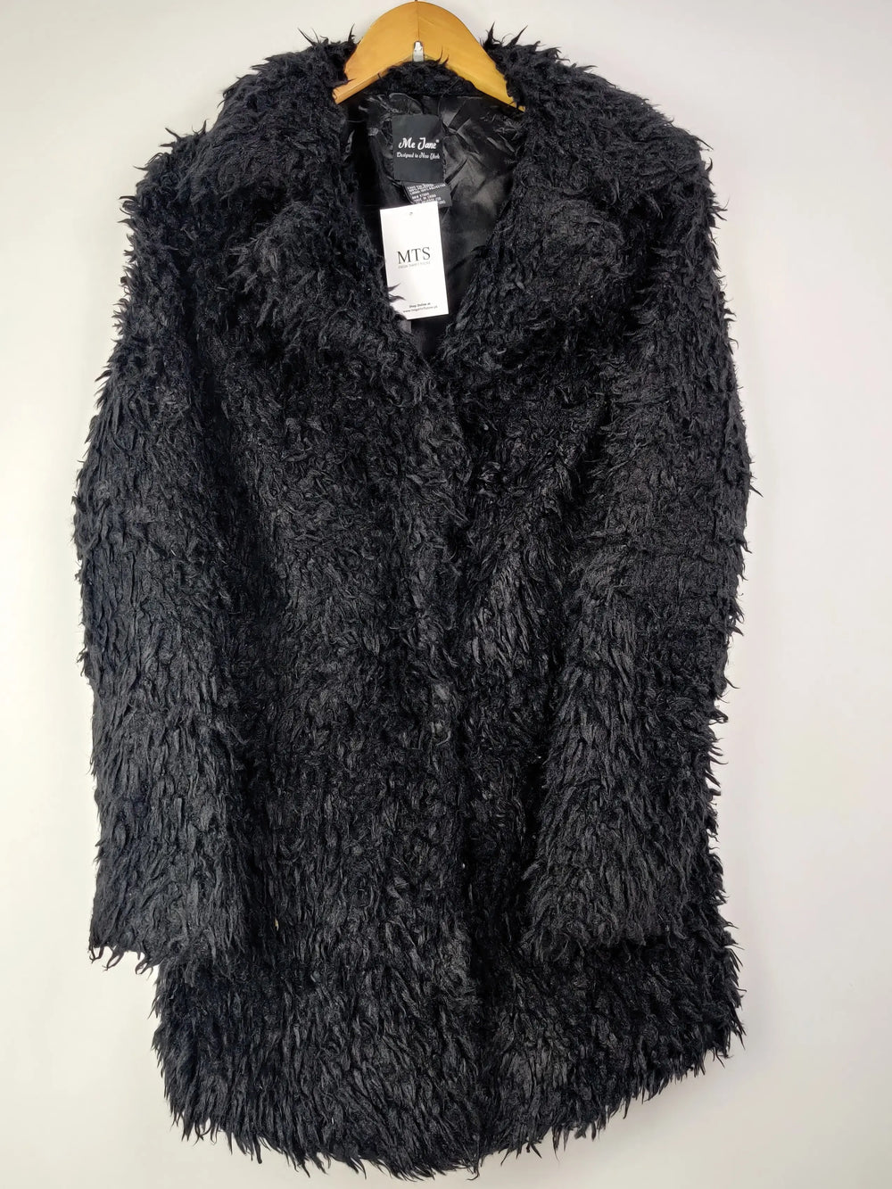 Buy online pre-used pre-loved 100% authentic & Original branded Me Jane (WC-2078) available in Pakistan. Top international brands avilable.