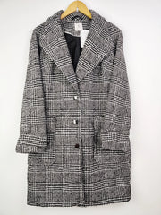 Buy online pre-used pre-loved 100% authentic & Original branded Tu (WC-2099) available in Pakistan. Top international brands avilable.