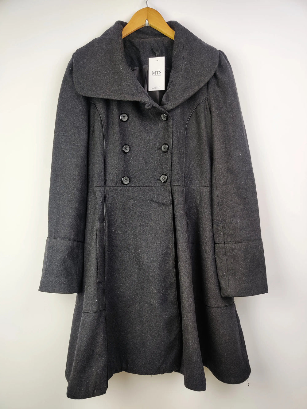 Buy online pre-used pre-loved 100% authentic & Original branded Topshop (WC-2102) available in Pakistan. Top international brands avilable.