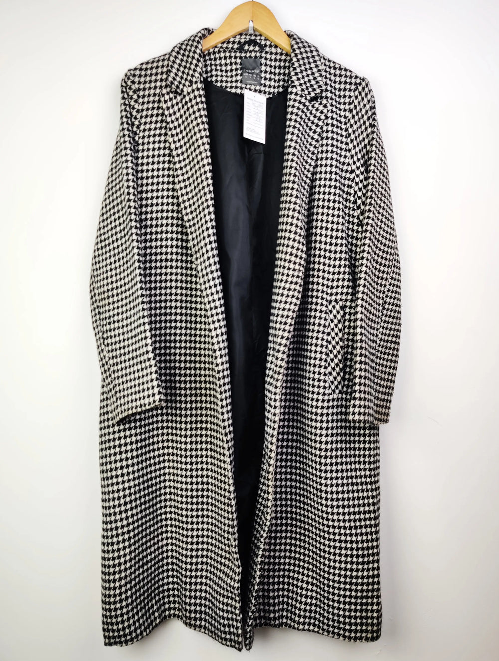 Buy online pre-used pre-loved 100% authentic & Original branded Primark (WC-2114) available in Pakistan. Top international brands avilable.