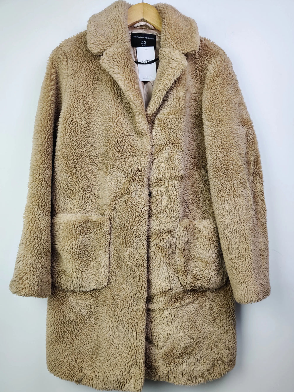 Buy online pre-used pre-loved 100% authentic & Original branded Dorothy Perkins (WC-2117) available in Pakistan. Top international brands avilable.