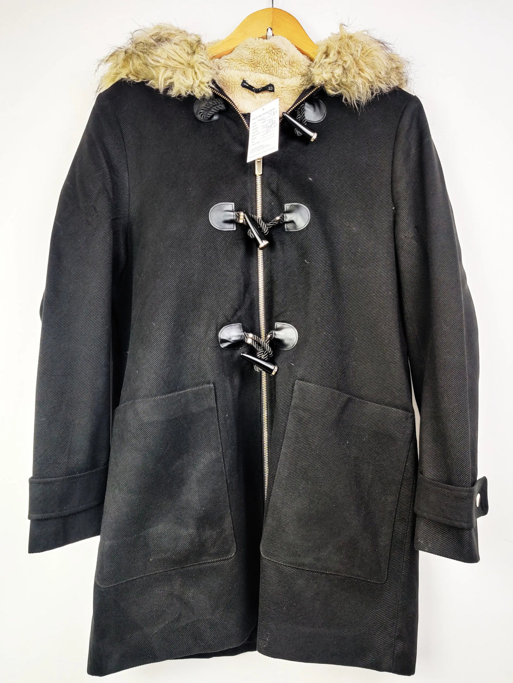 Buy online pre-used pre-loved 100% authentic & Original branded F&F (WC-2130) available in Pakistan. Top international brands avilable.