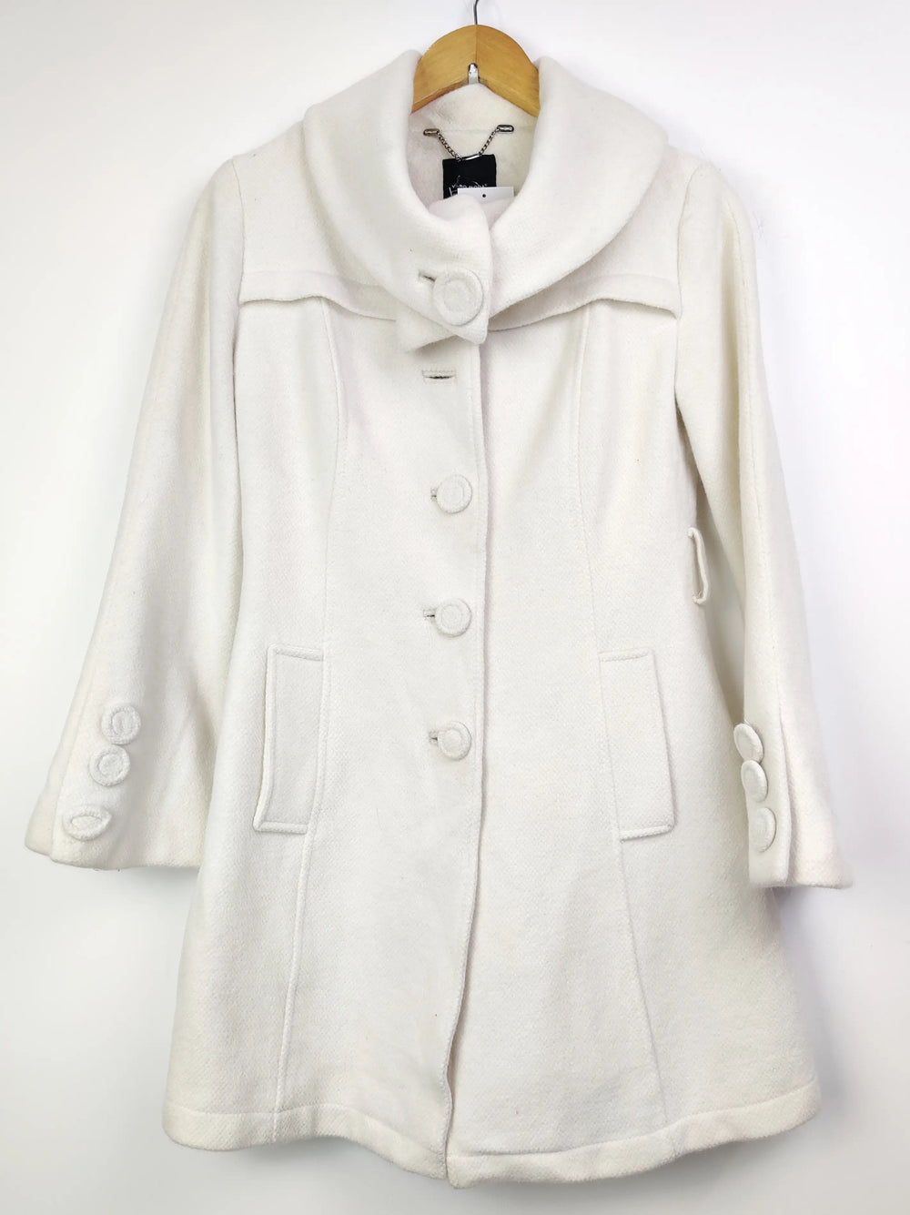 Buy online pre-used pre-loved 100% authentic & Original branded Vero Moda (WC-2137) available in Pakistan. Top international brands avilable.