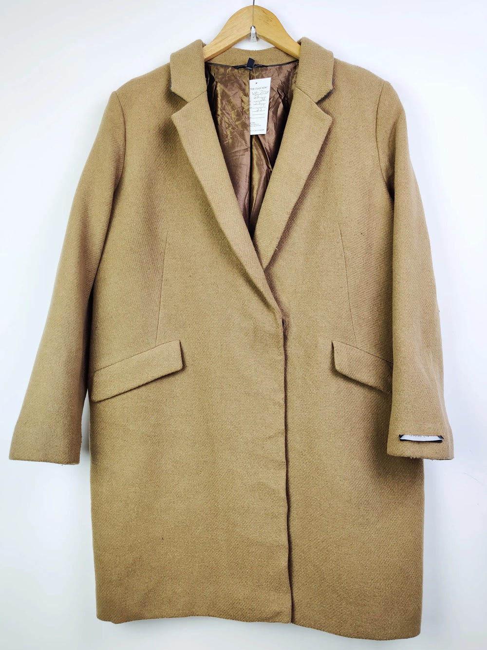 Buy online pre-used pre-loved 100% authentic & Original branded Marks & Spencer (WC-2142) available in Pakistan. Top international brands avilable.