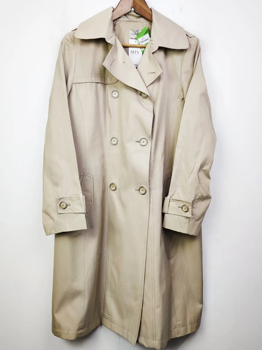 Buy online pre-used pre-loved 100% authentic & Original branded George (WC-2353) available in Pakistan. Top international brands avilable.