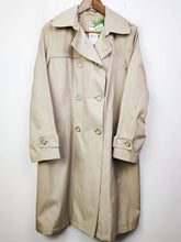 Buy online pre-used pre-loved 100% authentic & Original branded George (WC-2353) available in Pakistan. Top international brands avilable.