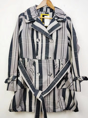 Buy online pre-used pre-loved 100% authentic & Original branded Betty Jackson Black (WC-2354) available in Pakistan. Top international brands avilable.