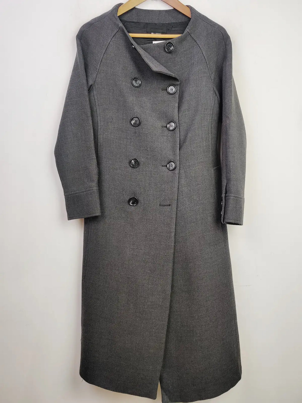 Buy online pre-used pre-loved 100% authentic & Original branded Zara (WC-2356) available in Pakistan. Top international brands avilable.