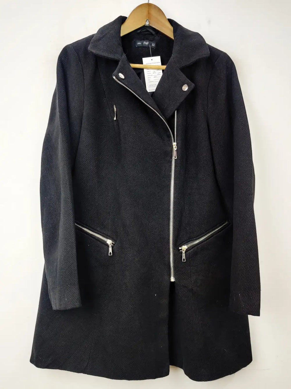 Buy online pre-used pre-loved 100% authentic & Original branded F&F (WC-2427) available in Pakistan. Top international brands avilable.