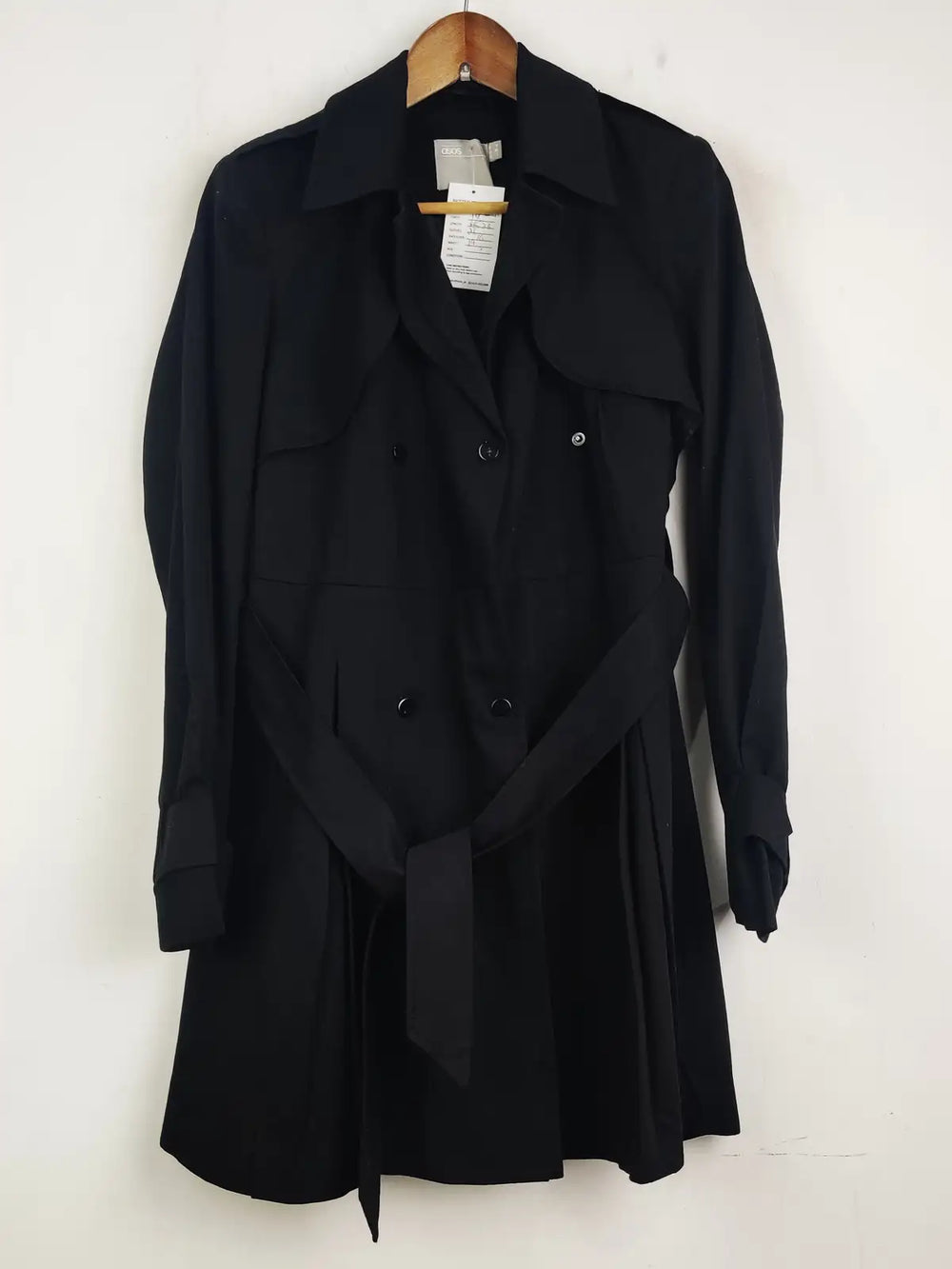 Buy online pre-used pre-loved 100% authentic & Original branded Asos (WC-2441) available in Pakistan. Top international brands avilable.