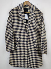 Buy online pre-used pre-loved 100% authentic & Original branded Amisu (WC-2455) available in Pakistan. Top international brands avilable.