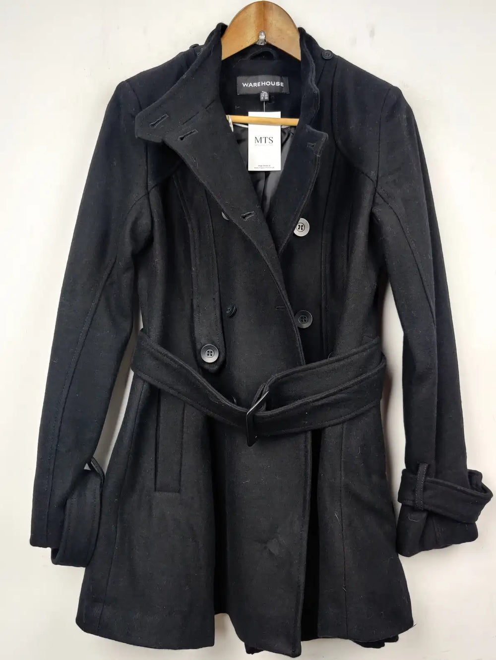 Buy online pre-used pre-loved 100% authentic & Original branded Warehouse (WC-2471) available in Pakistan. Top international brands avilable.