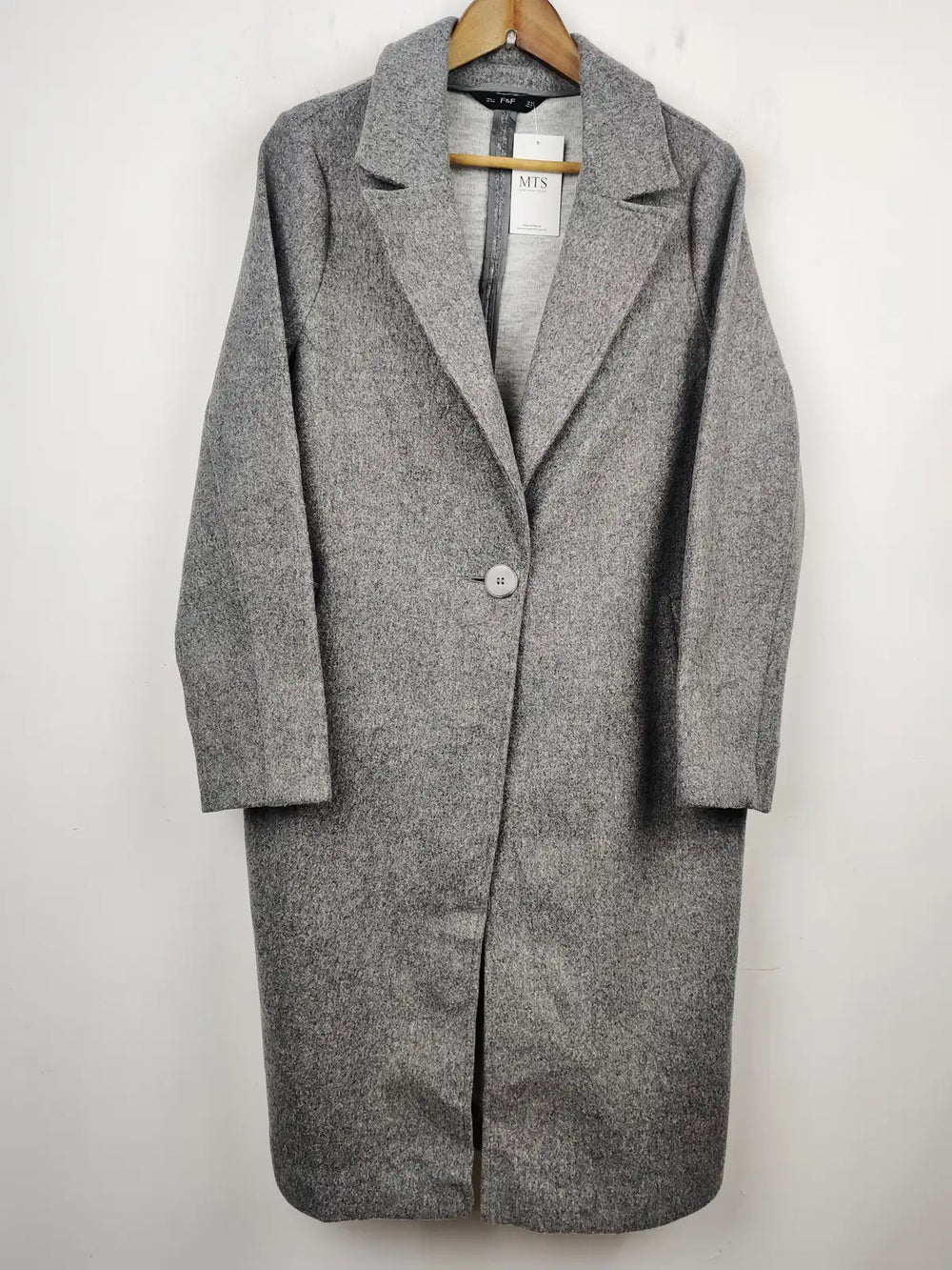 Buy online pre-used pre-loved 100% authentic & Original branded F&F (WC-2472) available in Pakistan. Top international brands avilable.