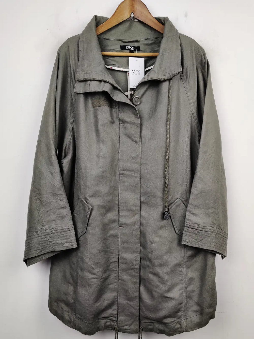 Buy online pre-used pre-loved 100% authentic & Original branded Asos (WC-2492) available in Pakistan. Top international brands avilable.